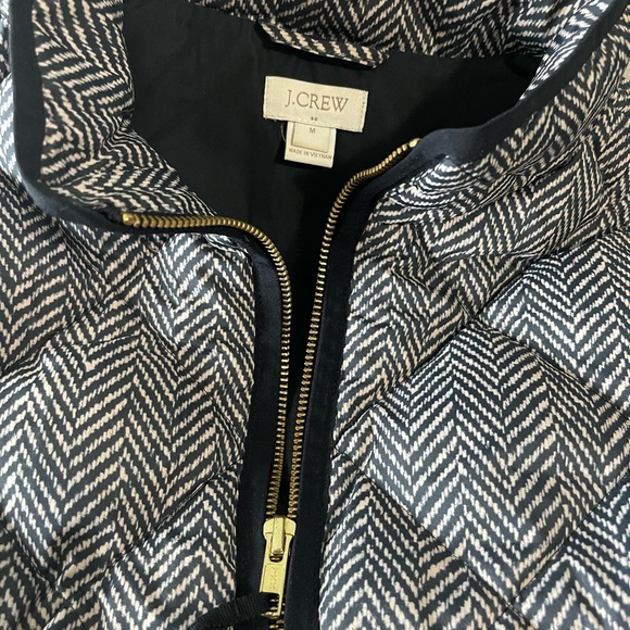 J. Crew Black and White Quilted Sleeveless Vest - Picture 4 of 4